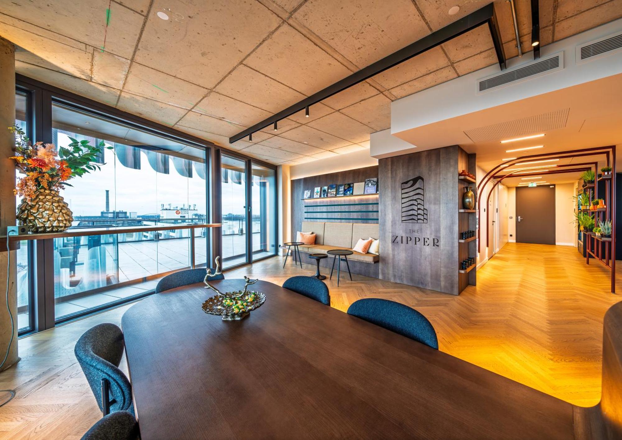 The Zipper Hotel Und Apartments — Photos 3